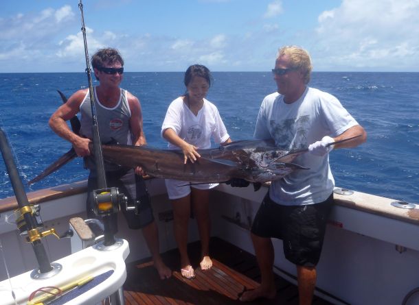 REPORT: Big reds, blacks and a sail